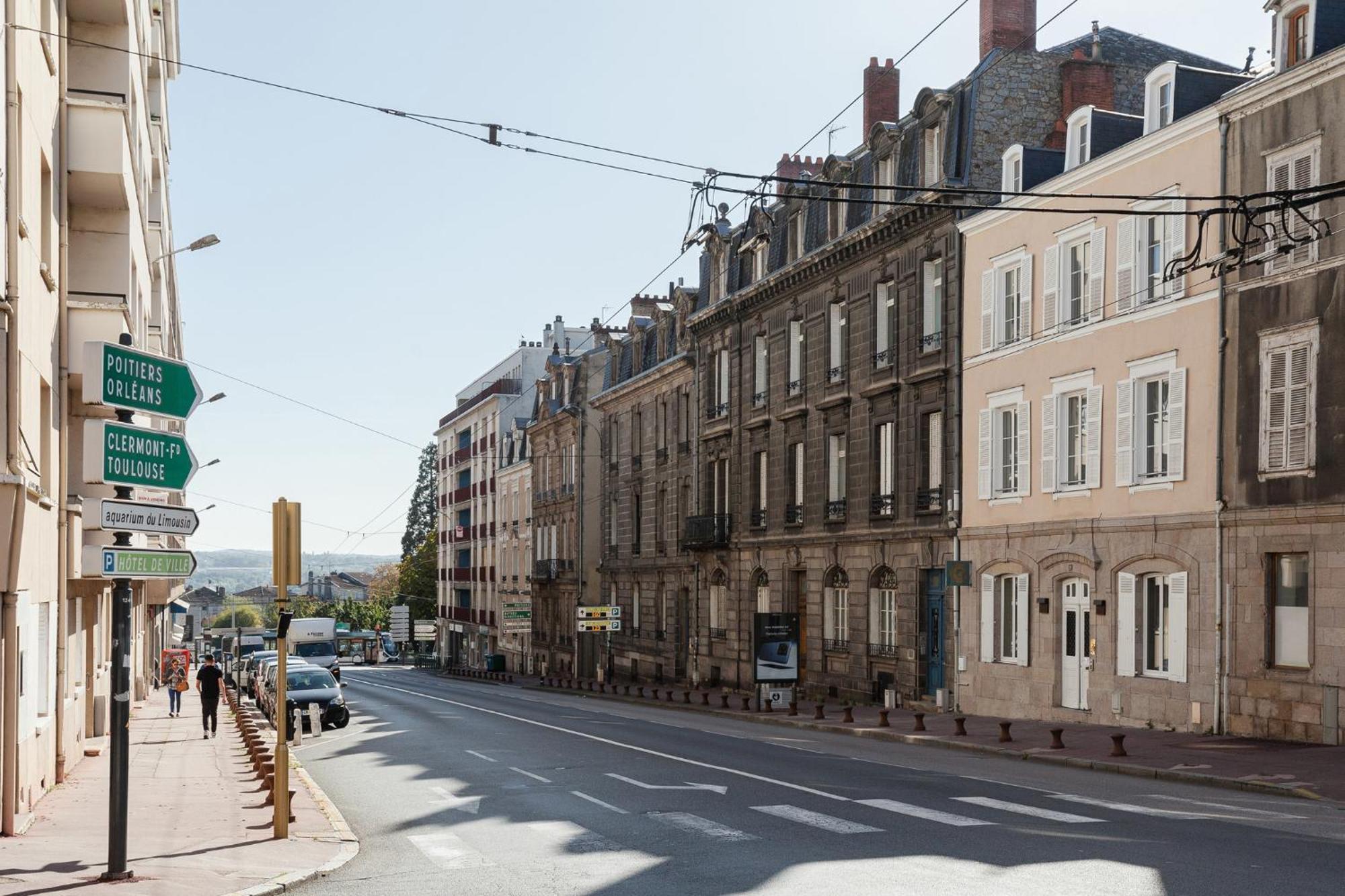 Hotel Gambettes - Entree Autonome, Reception En Ligne - Encore Mieux Limoges Exterior foto
